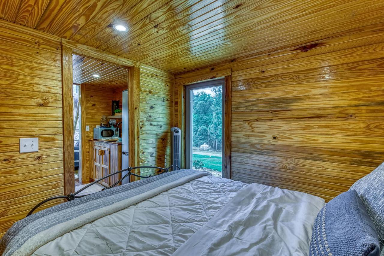 The Gemini-A Dreamy, Waterfront Tiny Cabin Rogersville Zewnętrze zdjęcie